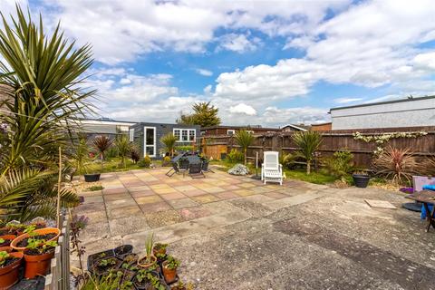 58 Cokeham Road, Sompting, Lancing, BN15 0AG