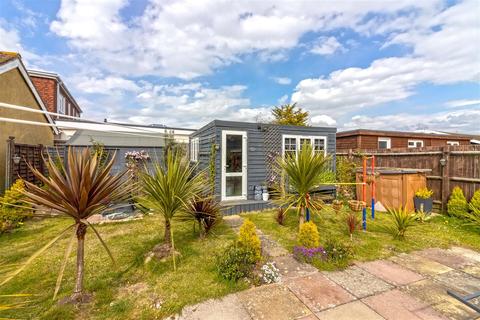 58 Cokeham Road, Sompting, Lancing, BN15 0AG