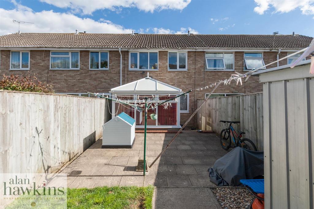 Longfellow Crescent, Royal Wootton... 3 bed terraced house £225,000