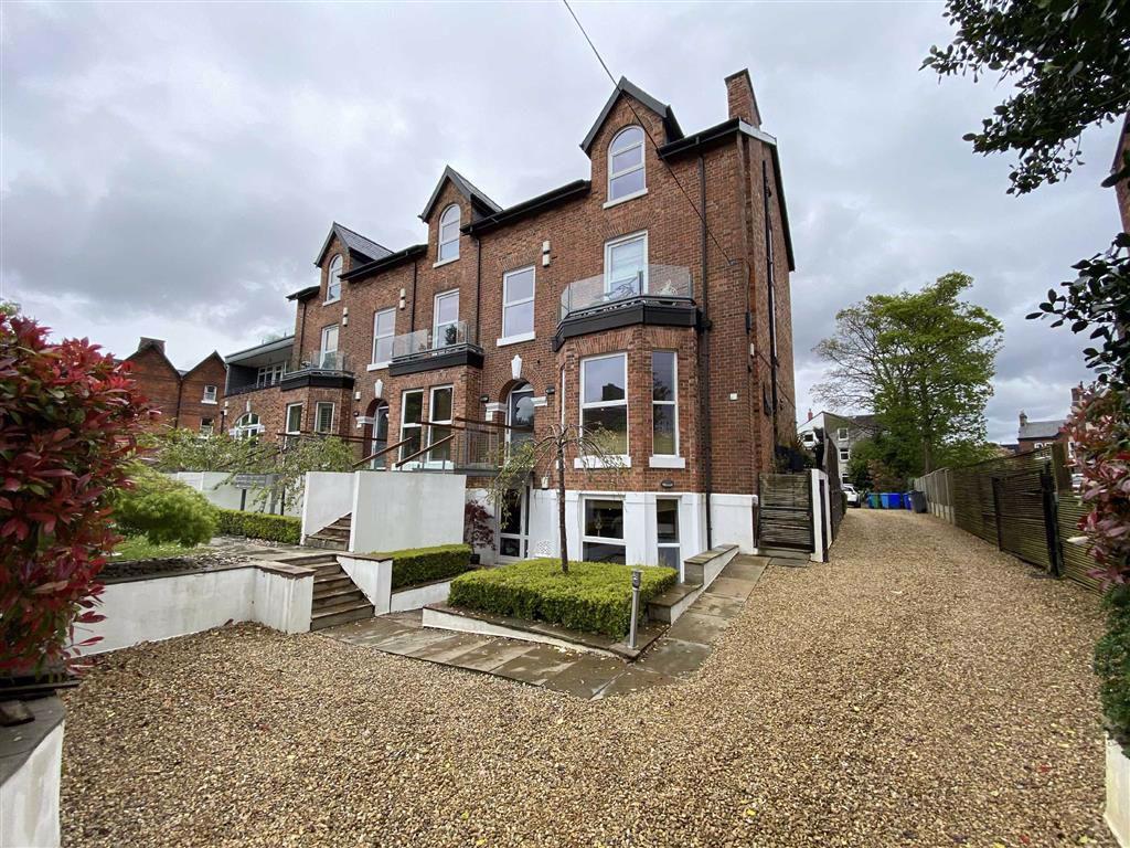 St. Clements Road, Chorlton Green 3 bed duplex £1,500 pcm (£346 pw)
