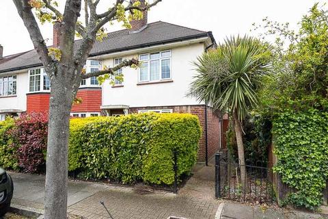 114 Godley Road, London, SW18 3HE