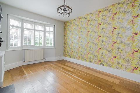 114 Godley Road, London, SW18 3HE