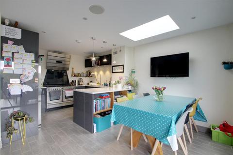 4 Fairway, Hemel Hempstead, HP3 9TP