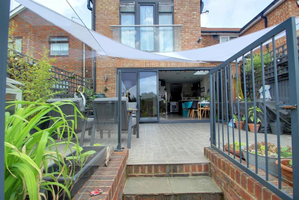 Garden new 3.jpg