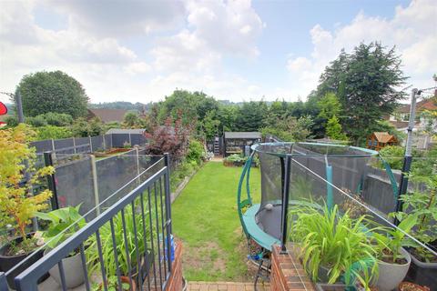 4 Fairway, Hemel Hempstead, HP3 9TP
