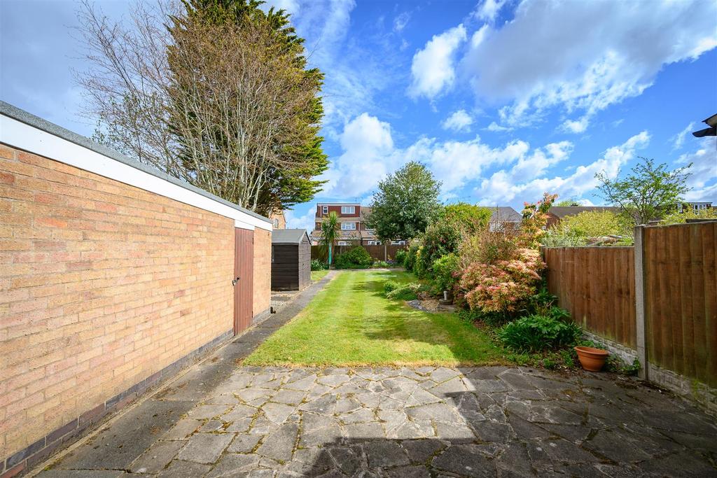 Postbridge Road, Stivichall, Coventry 3 bed semidetached house £304,995