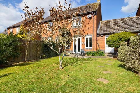 8 Camp Close, Bugbrooke, Northampton, NN7 3RW