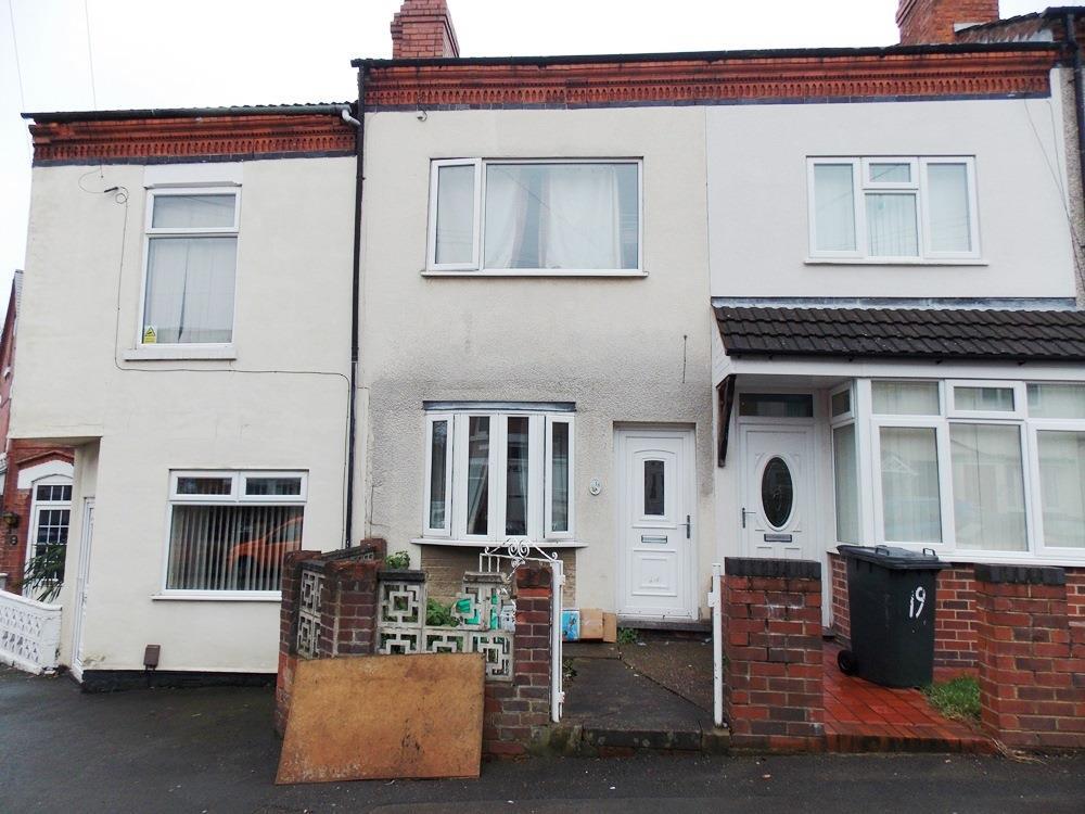 Jackson Avenue, Ilkeston 3 bed terraced house £76,000