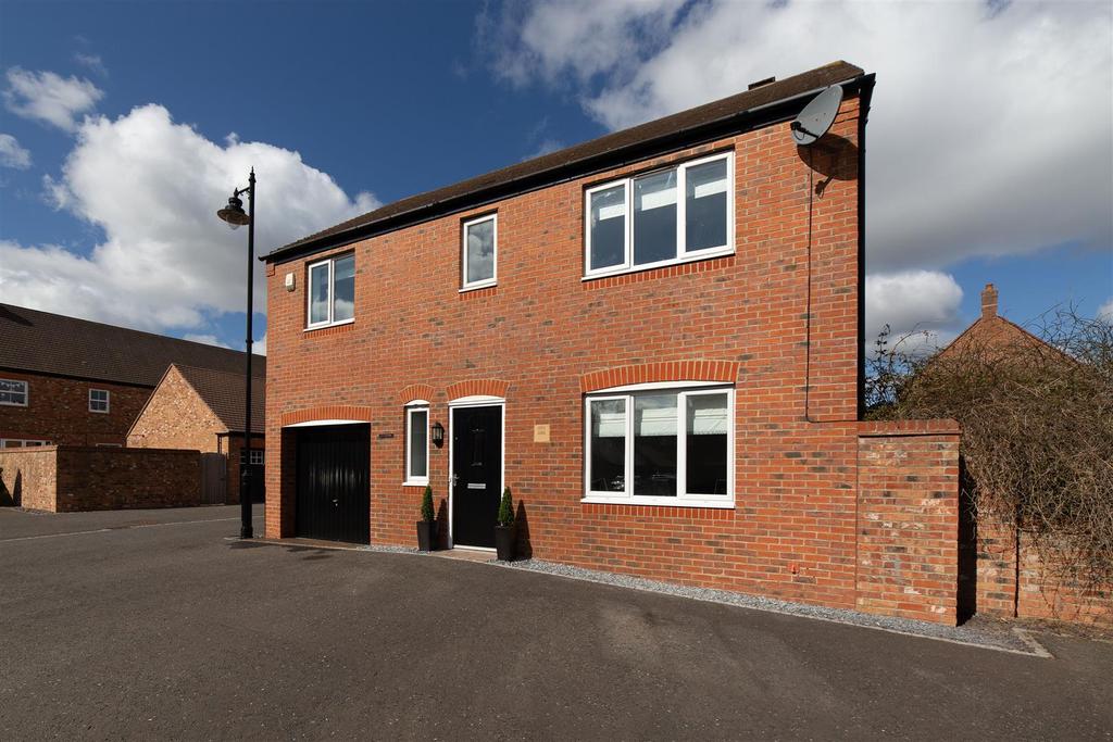 Warkworth Woods, Great Park, Gosforth NE3 4 bed detached house £340,000