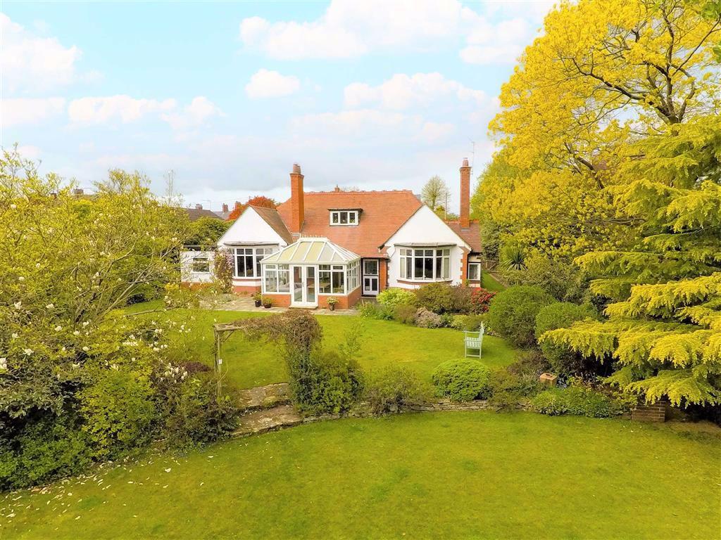 Alkington Road, Whitchurch, SY13 4 bed bungalow £485,000