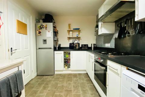 28 Denewood, Murton, Seaham, SR7 9BF