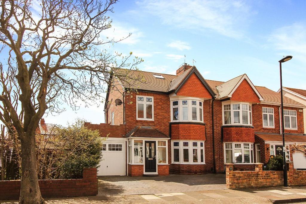 Gorsedene Road, Whitley Bay 4 bed semidetached house £450,000