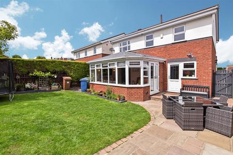 31 Oaklands Drive, Willerby, Hull, HU10 6BJ
