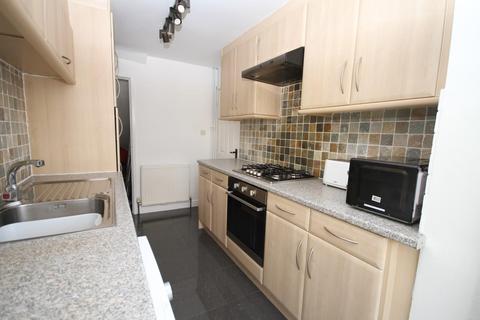 13 Fourlands Crescent, Bradford, BD10 9SN