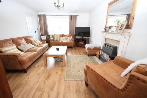 13 Fourlands Crescent, Bradford, BD10 9SN