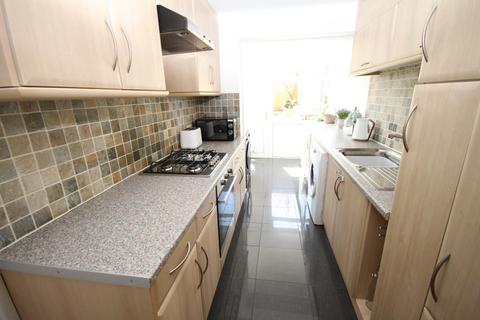 13 Fourlands Crescent, Bradford, BD10 9SN