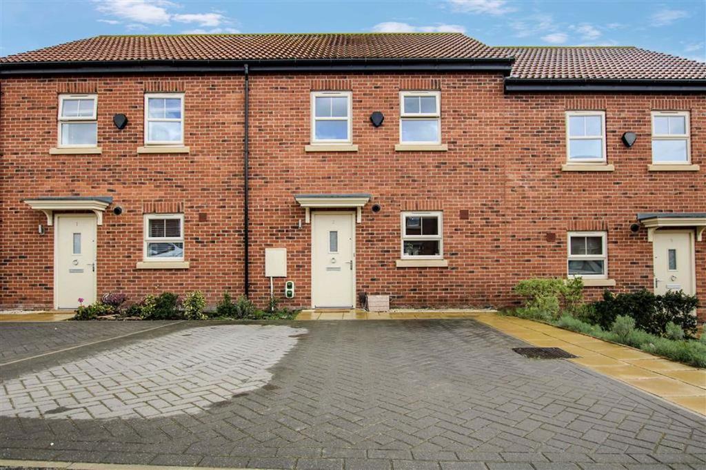 Asket Green, Seacroft, Leeds, West Yorkshire, LS14 3 bed townhouse £