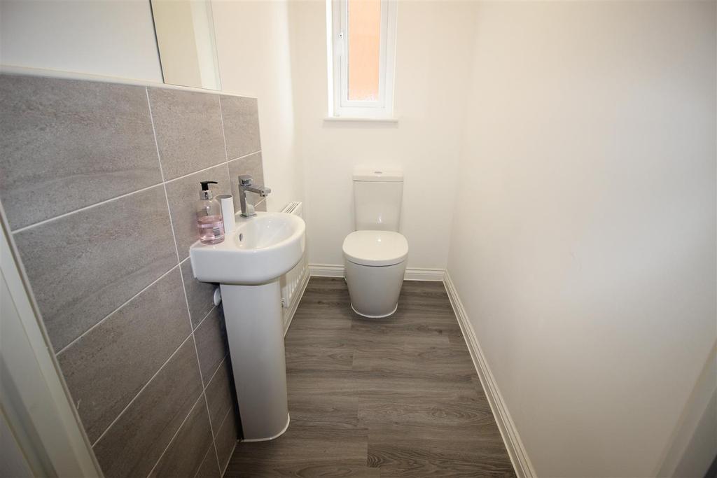 Ground Floor Cloakroom/w.c.