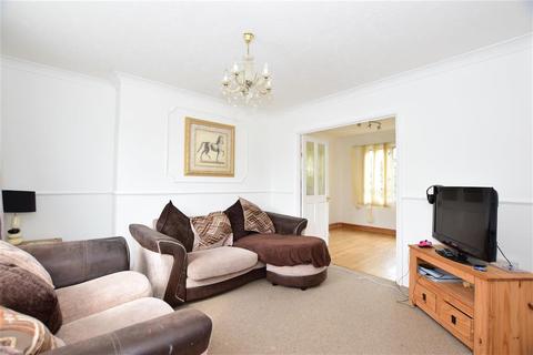 57 Daventry Road, Romford, RM3 7RA