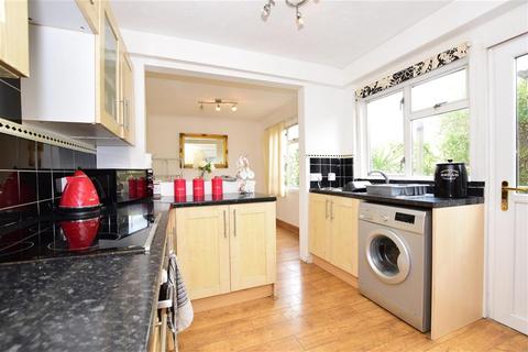 57 Daventry Road, Romford, RM3 7RA