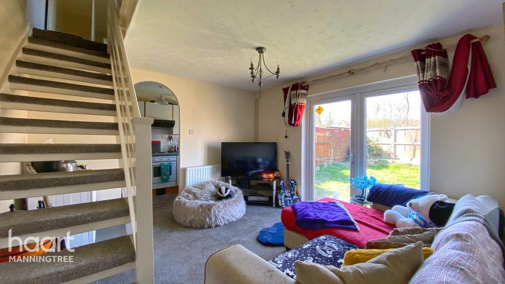 Nash Close, Lawford Dale, Manningtree 1 bed end of terrace house £170,000
