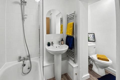 undefined, Reynolds Road, Chiswick W4