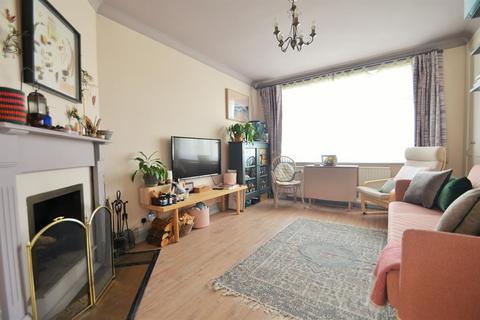 49a Goring Way, Greenford, UB6 9NN