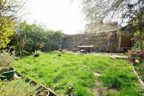 49a Goring Way, Greenford, UB6 9NN