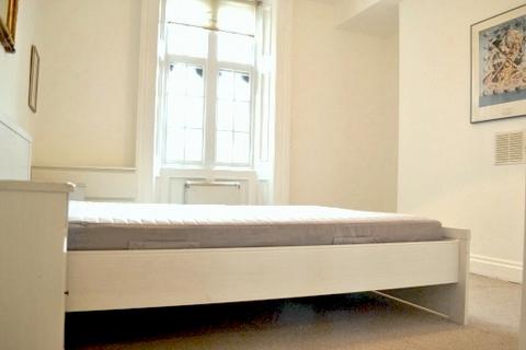 1 bedroom flat to rent, Bethnal Green Road, Bethnal green / London E2