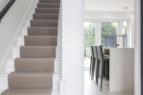 2 Corner View, Welham Green, Hatfield, AL9 7DH