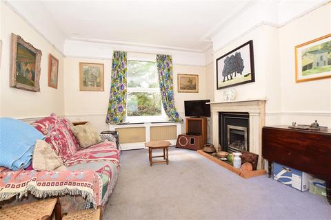 8 Pleasant View, Erith, DA8 1AD