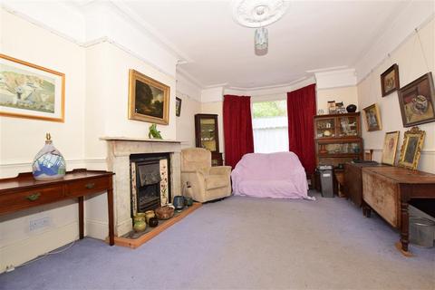 8 Pleasant View, Erith, DA8 1AD