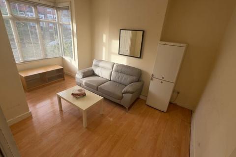 undefined, Room 5, Knowle Road, Burley, Leeds, LS4 2PJ