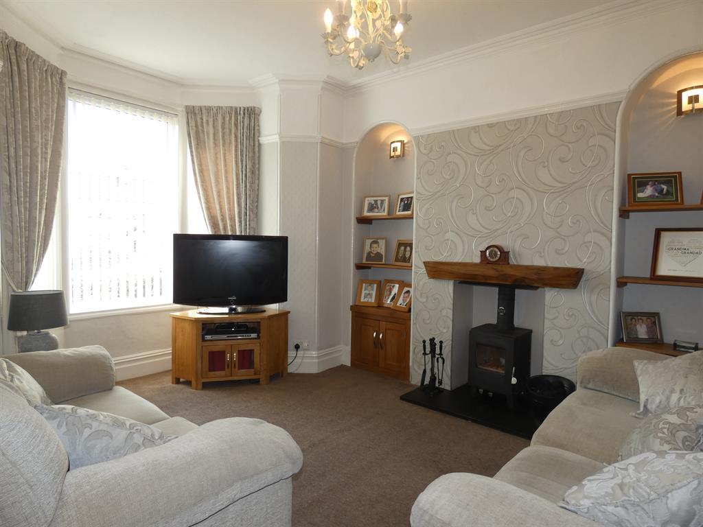 Appleby Road, Kendal, LA9 6HE 3 bed terraced house £285,000