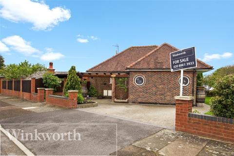 24 Broadfields, Harrow, HA2 6NH