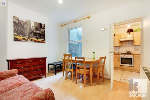 3 bedroom terraced house to rent - Torrens Square, Stratford, London, E15