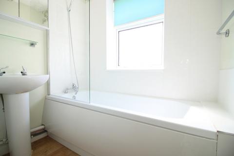 41 Rough Lea Road, Thornton-cleveleys, FY5 1BW
