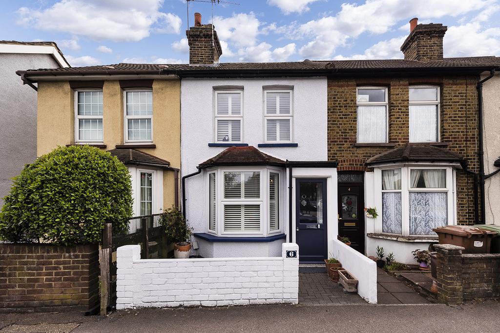 Mayplace Road East, Bexleyheath, Kent, DA7 3 bed terraced house £375,000