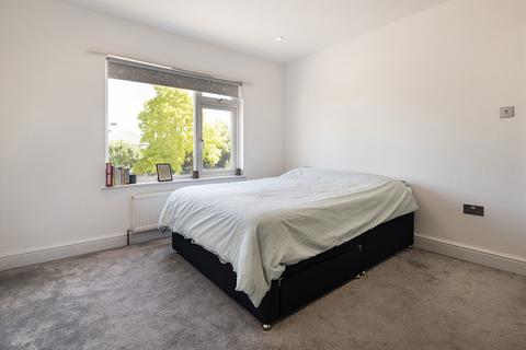 7 Malvern Avenue, Bexleyheath, DA7 5LE