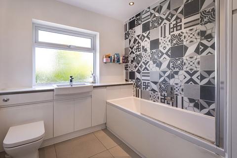 7 Malvern Avenue, Bexleyheath, DA7 5LE