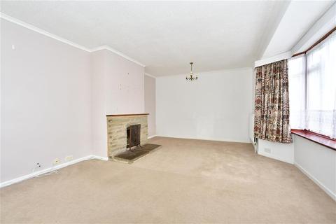 2 Poplar Walk, Meopham, Gravesend, DA13 0EB