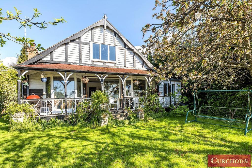 Hamhaugh Island, Shepperton, TW17 3 bed bungalow £550,000