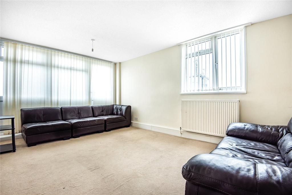 Banwell Avenue, Park North, Swindon, SN3 2 bed apartment £85,000