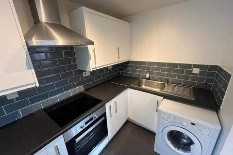 2 bedroom flat to rent, Lee Close, Barnet