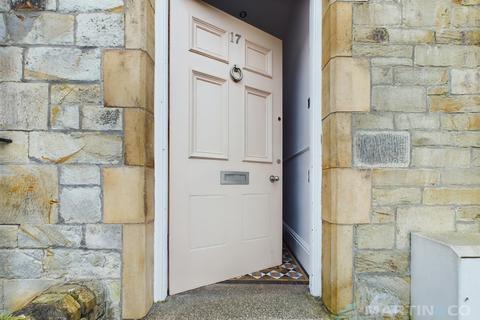 3 bedroom terraced house to rent, Truro