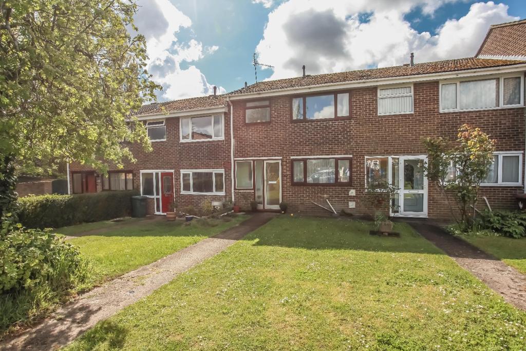 Garden Close, Banbury 3 bed terraced house £229,950