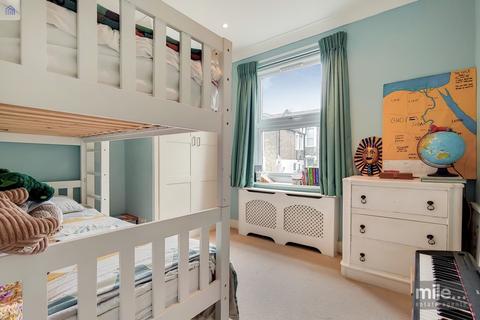Flat, 47b Ashburnham Road, London, NW10 5SB