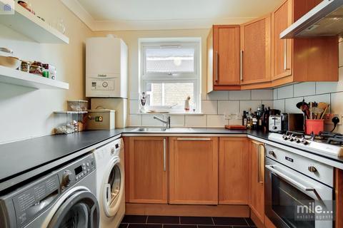 Flat, 47b Ashburnham Road, London, NW10 5SB