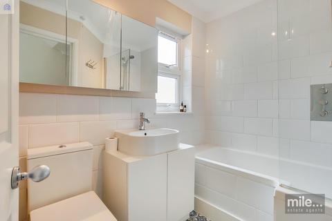 Flat, 47b Ashburnham Road, London, NW10 5SB