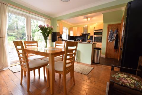 49 Stanmore Crescent, Leeds, LS4 2RY